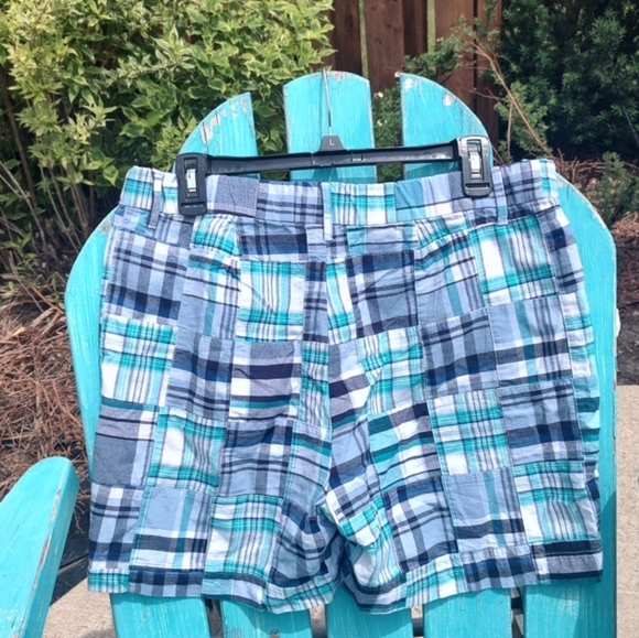 Croft & Barrow Size 10 Plaid Shorts! - Picture 2 of 11